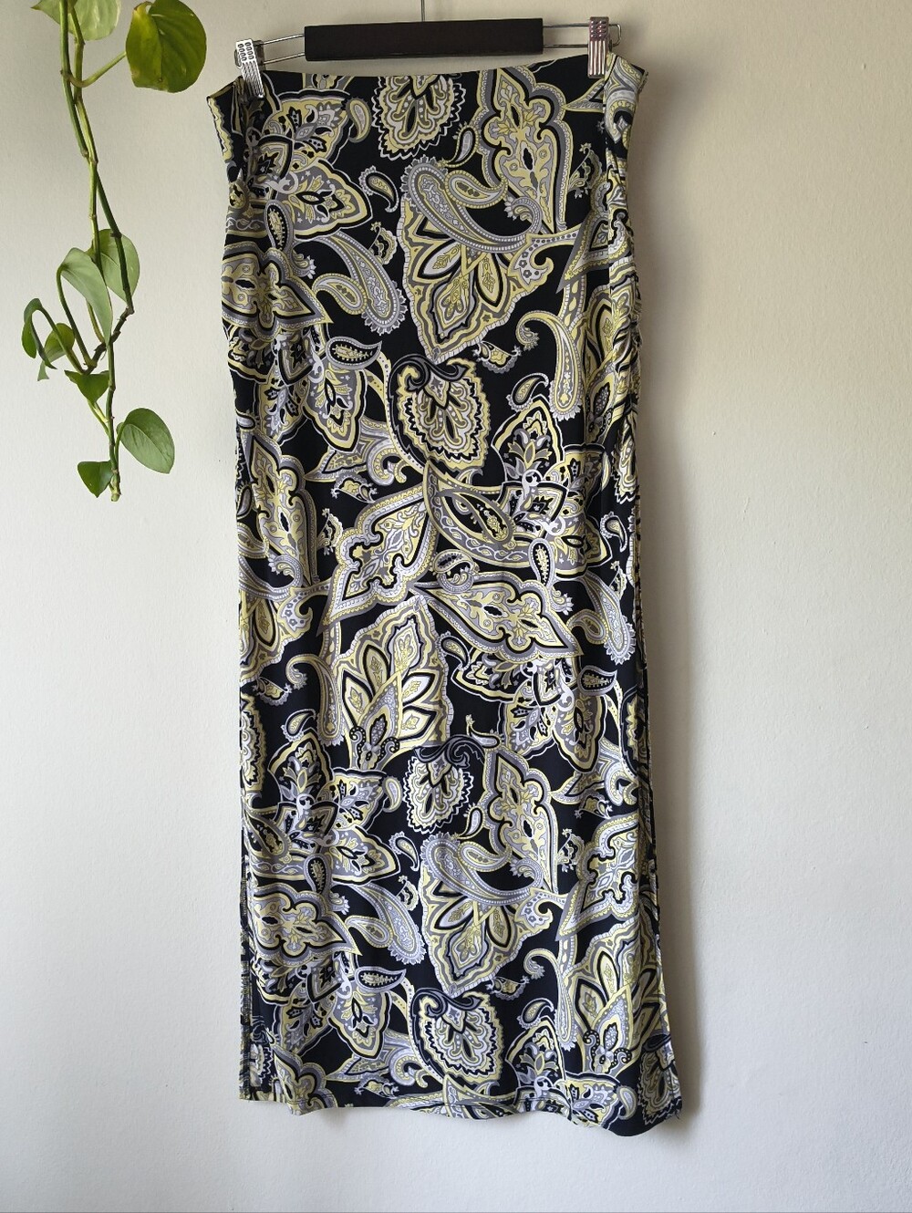 INC International Concepts Yellow & Black Paisley Print Jersey Maxi Skirt Sz L